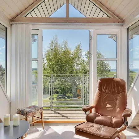 4 Værelses Dejlig Bolig I *